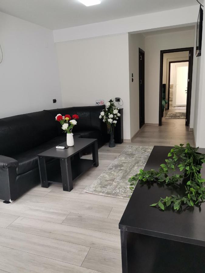Apartament Sonya Bukares Bagian luar foto